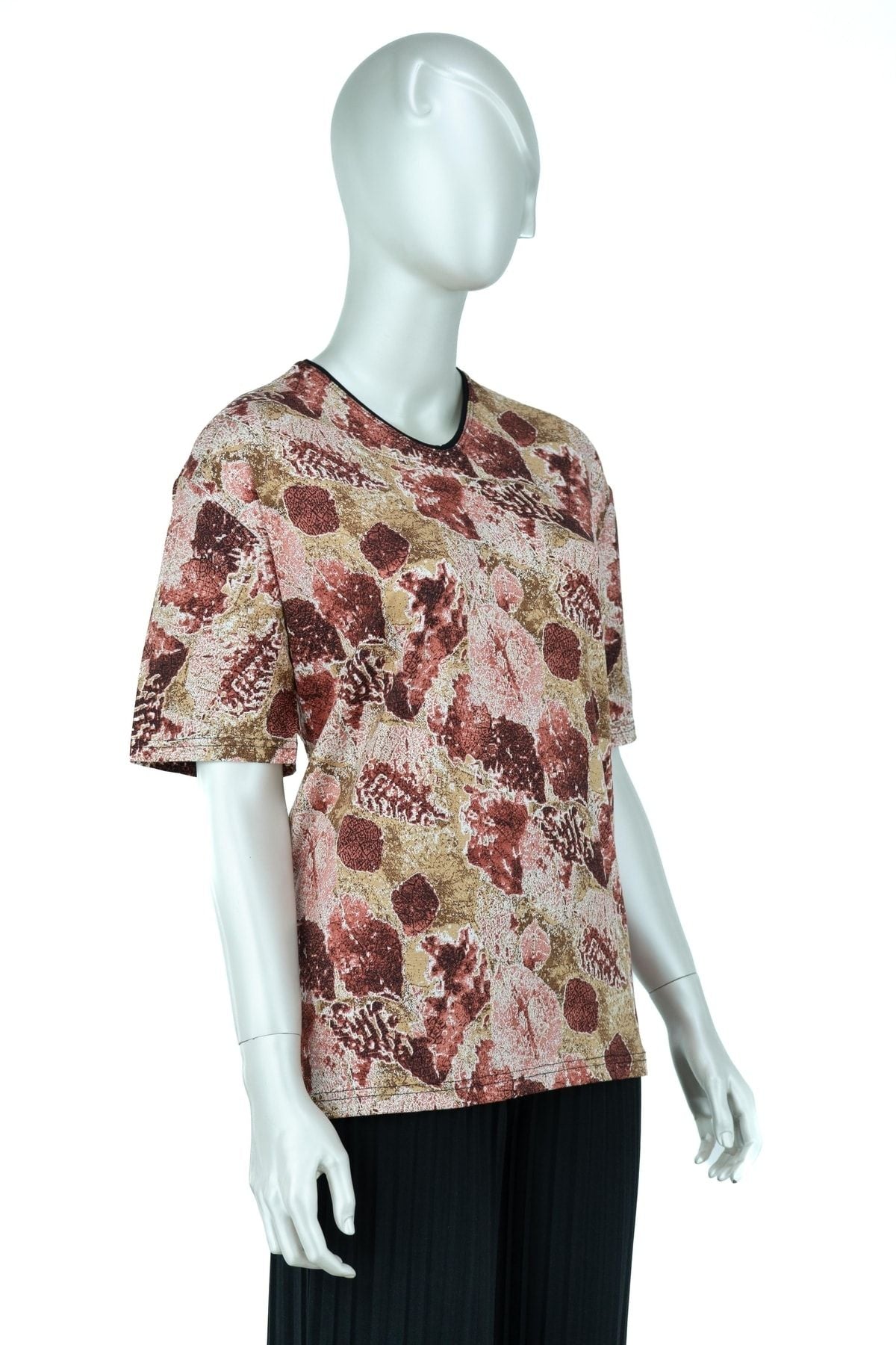 Kadın Yaprak Pastel Desenli Hafif V Yaka Kısakol Tamkalıp Turlu Viskon Penye Kumaş Anne Bluz